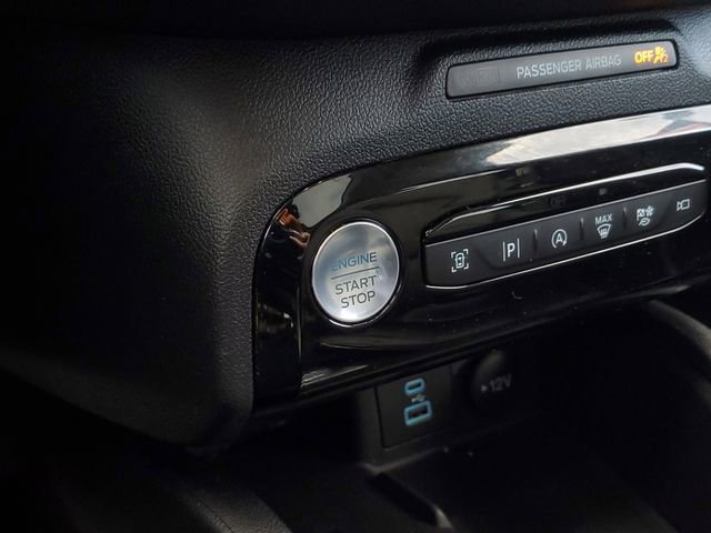 Certified 2023 Ford Escape Platinum image 19