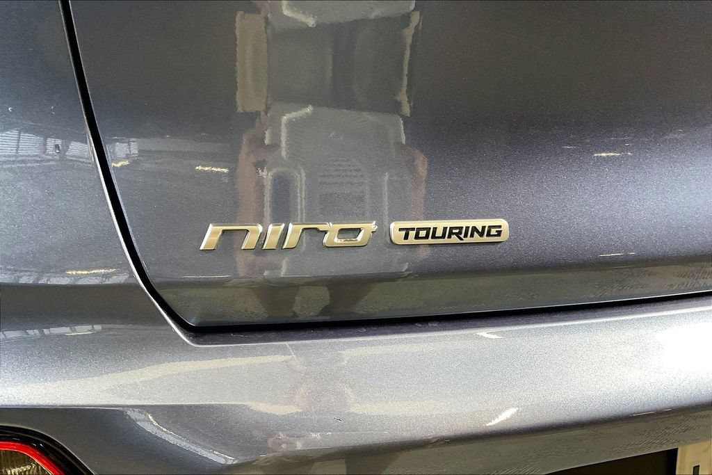 Used 2022 Kia Niro Touring Special Edition FWD image 7