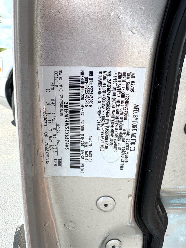 Used 2005 Mercury Grand Marquis GS image 27