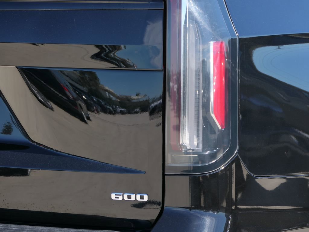 Used 2023 Cadillac Escalade Sport image 5