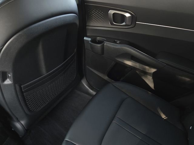 Certified 2025 Kia Sorento S w/ Panoramic Sunroof Package image 15