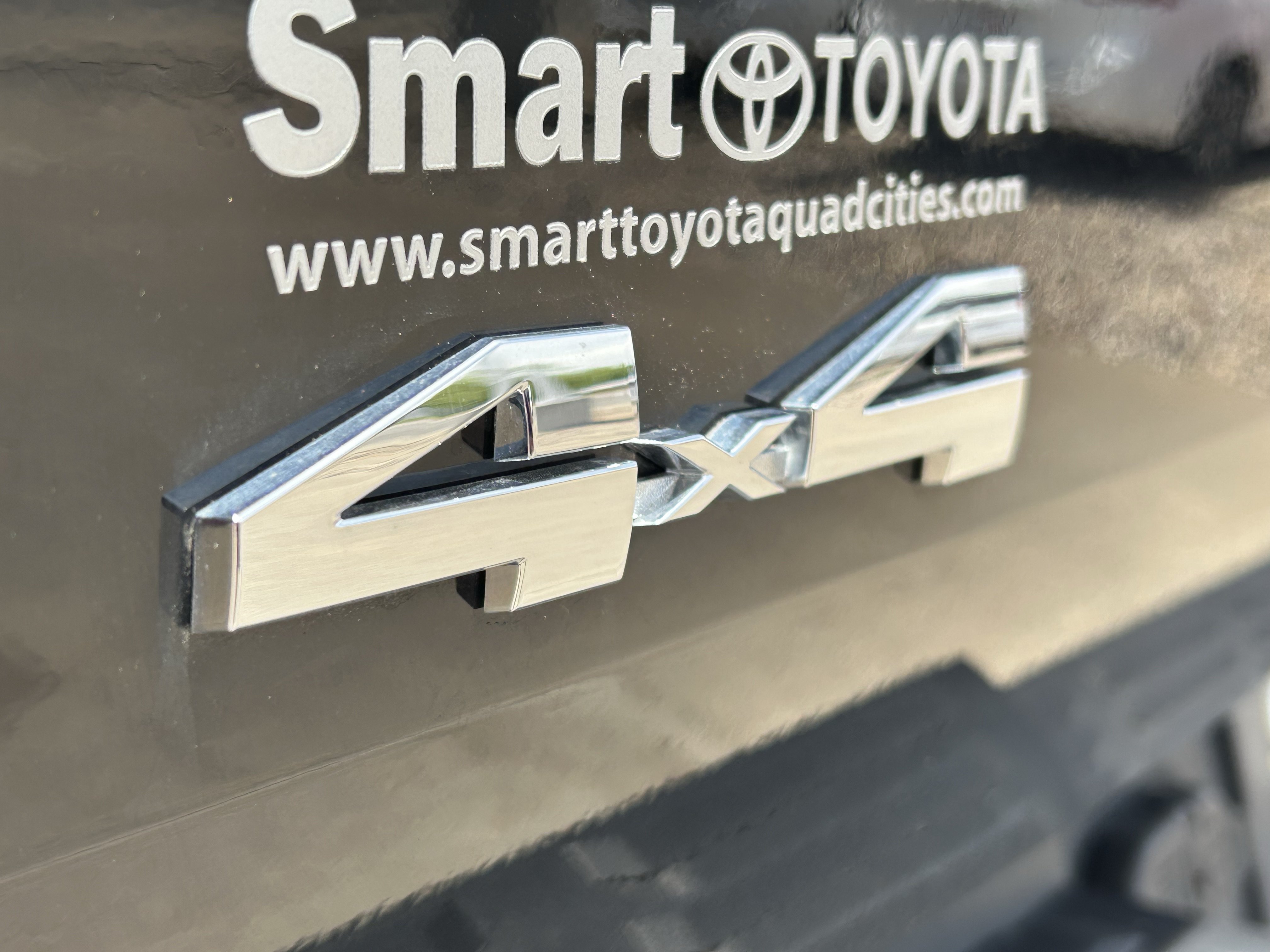 Used 2024 Toyota Tundra SR5 w/ SR5 Convenience Package AWD/4WD image 9