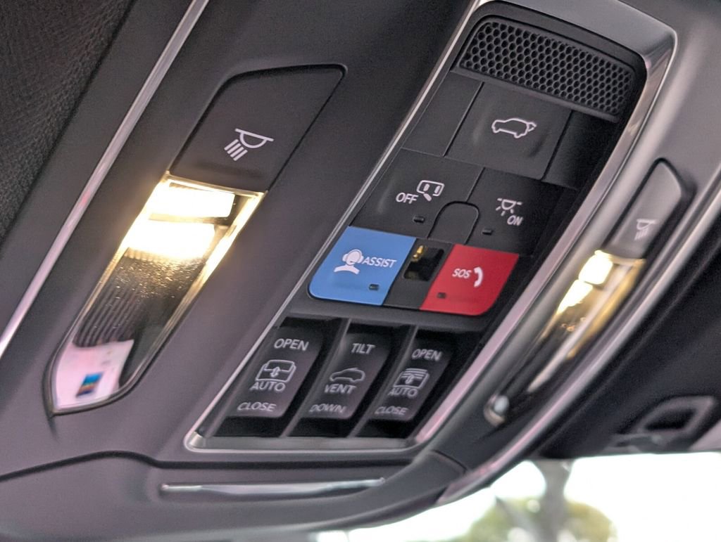 New 2025 Jeep Grand Cherokee Limited w/ Black Appearance Package image 27