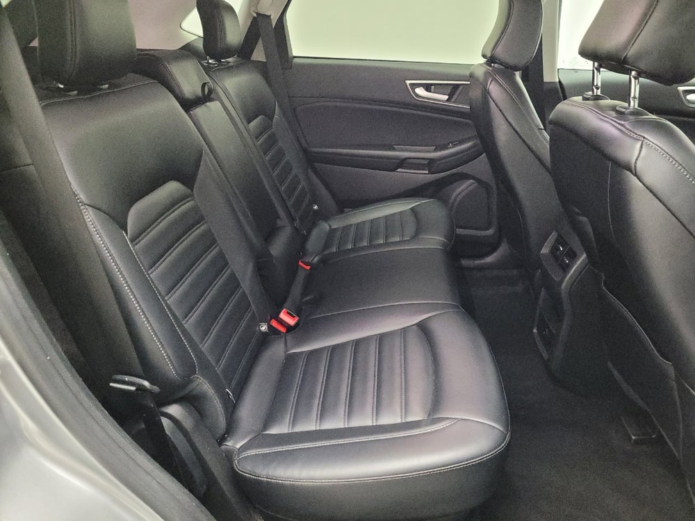 Used 2023 Ford Edge SEL image 19