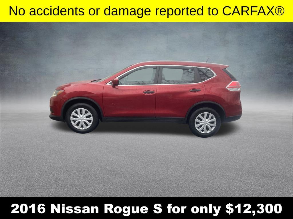 Used 2016 Nissan Rogue S image 2