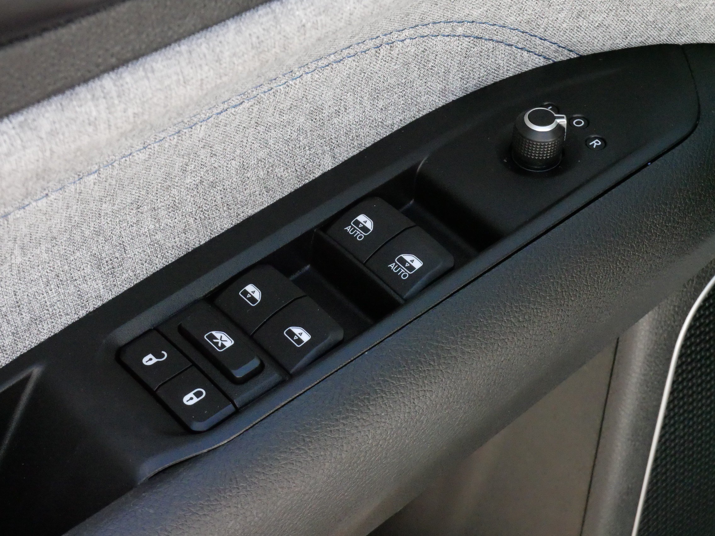 Used 2022 Jeep Compass Latitude AWD/4WD image 19