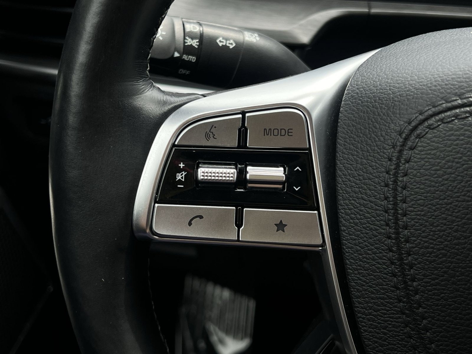Used 2024 Kia Telluride EX X-Line AWD/4WD image 25