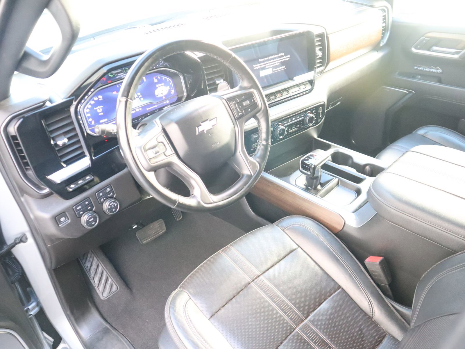 Used 2023 Chevrolet Silverado 1500 High Country w/ High Country Premium Package image 23