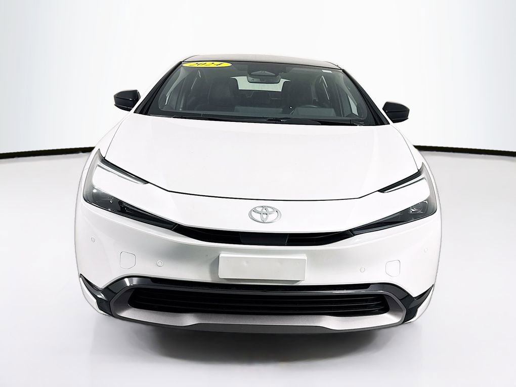 Used 2024 Toyota Prius Limited image 2