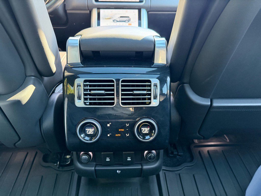 Used 2020 Land Rover Range Rover HSE image 21