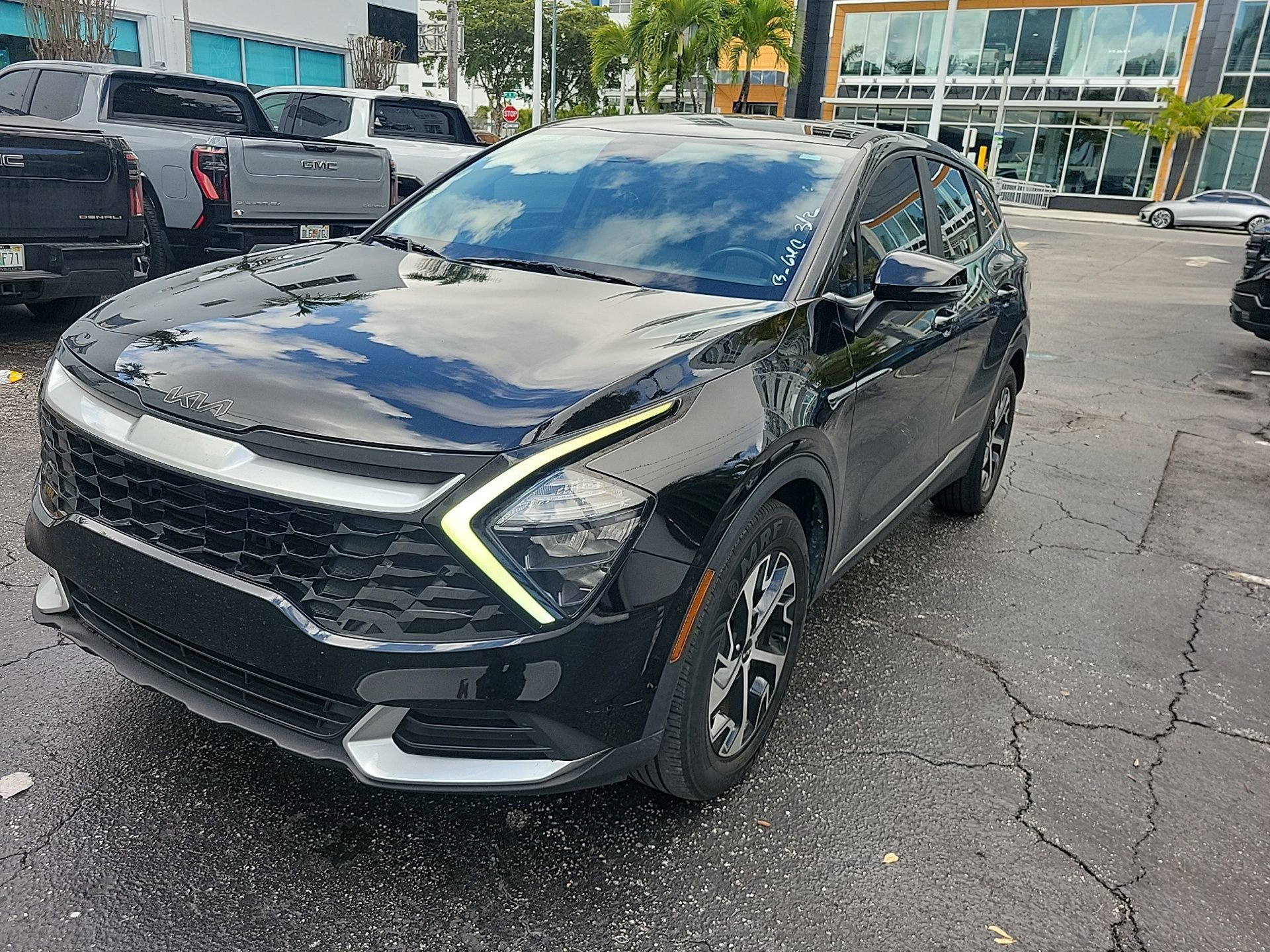 Used 2023 Kia Sportage EX video 2