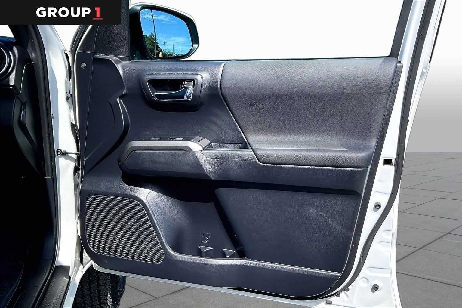 Used 2020 Toyota Tacoma TRD Off-Road w/ Technology Package AWD/4WD image 44