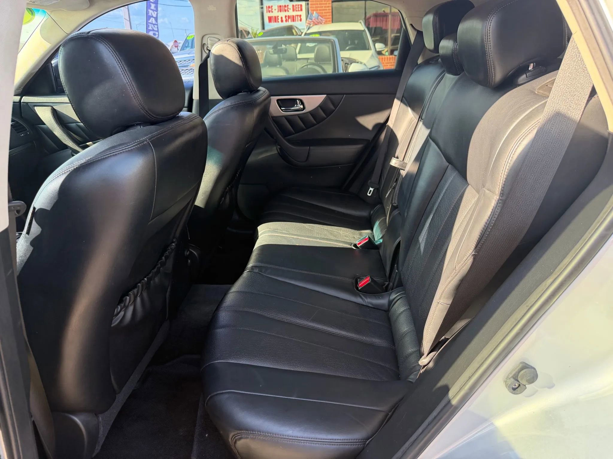 Used 2016 INFINITI QX70 3.7 image 12