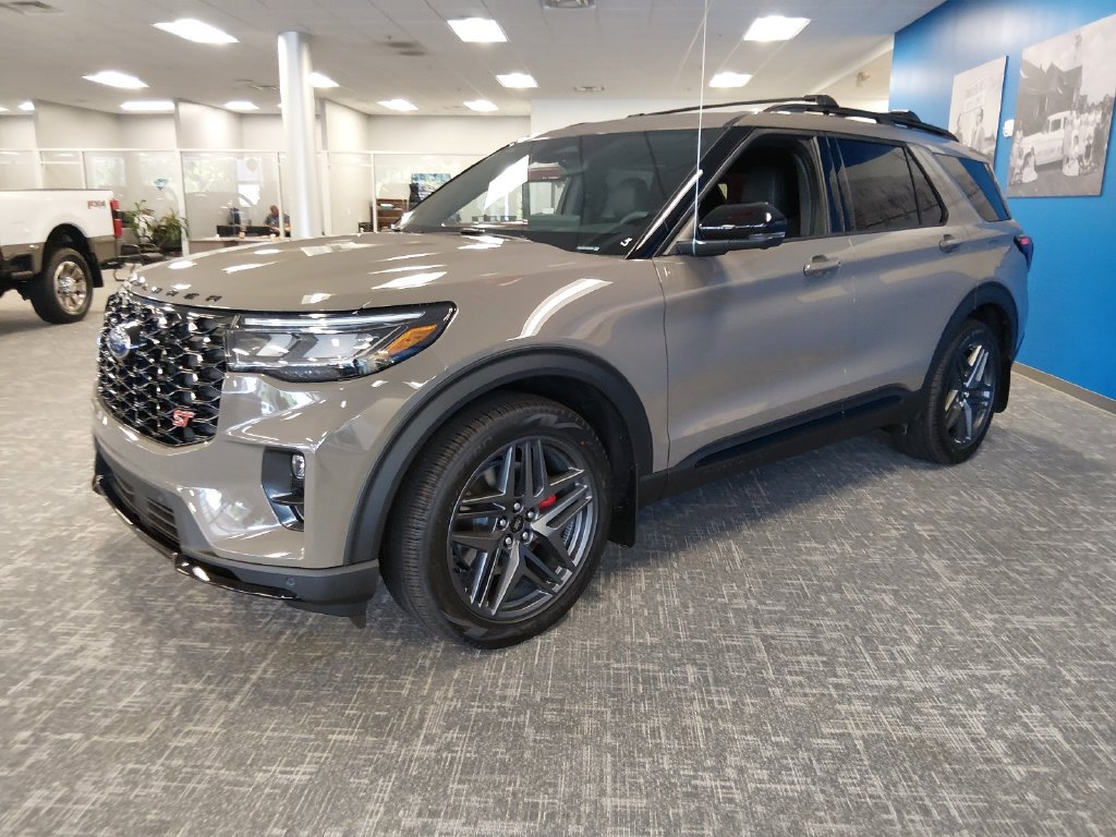 New 2026 Ford Explorer ST w/ Sun And Sound Package AWD/4WD image 8