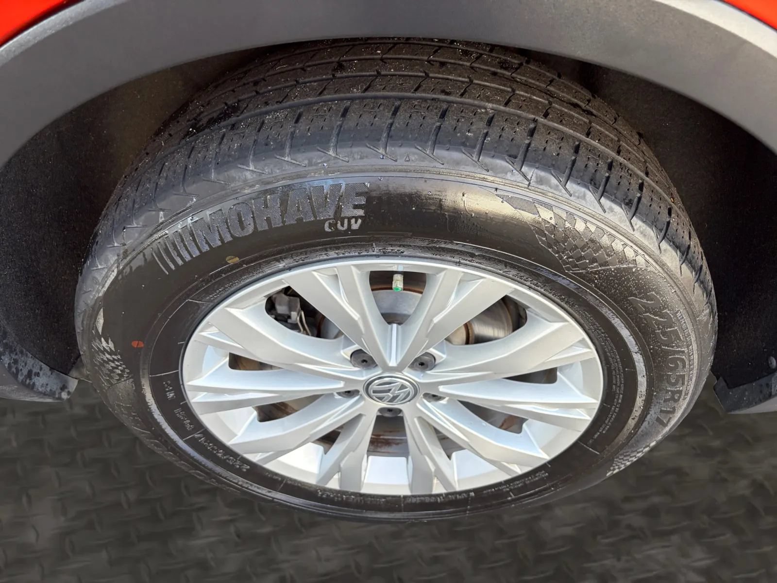 Used 2019 Volkswagen Tiguan SE w/ Panoramic Sunroof Package AWD/4WD image 45