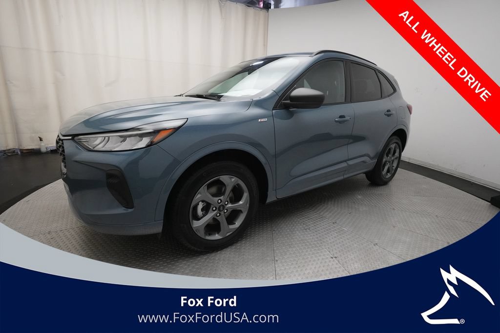 Used 2024 Ford Escape ST-Line w/ Tech Pack #1 AWD/4WD image 1