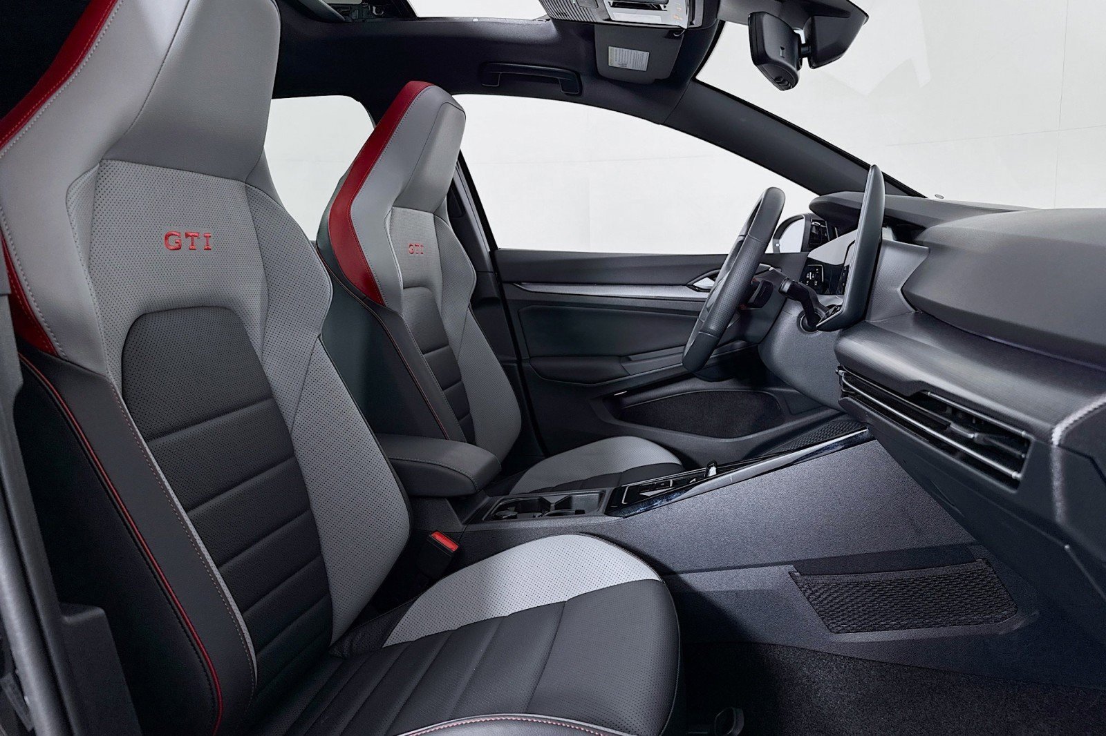 Used 2025 Volkswagen GTI Autobahn image 6