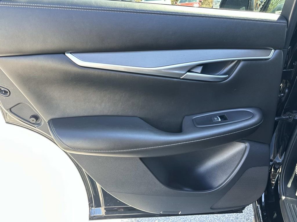 Used 2023 INFINITI QX50 Pure image 26