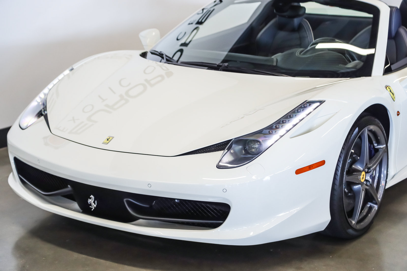 Used 2015 Ferrari 458 Spider RWD image 24