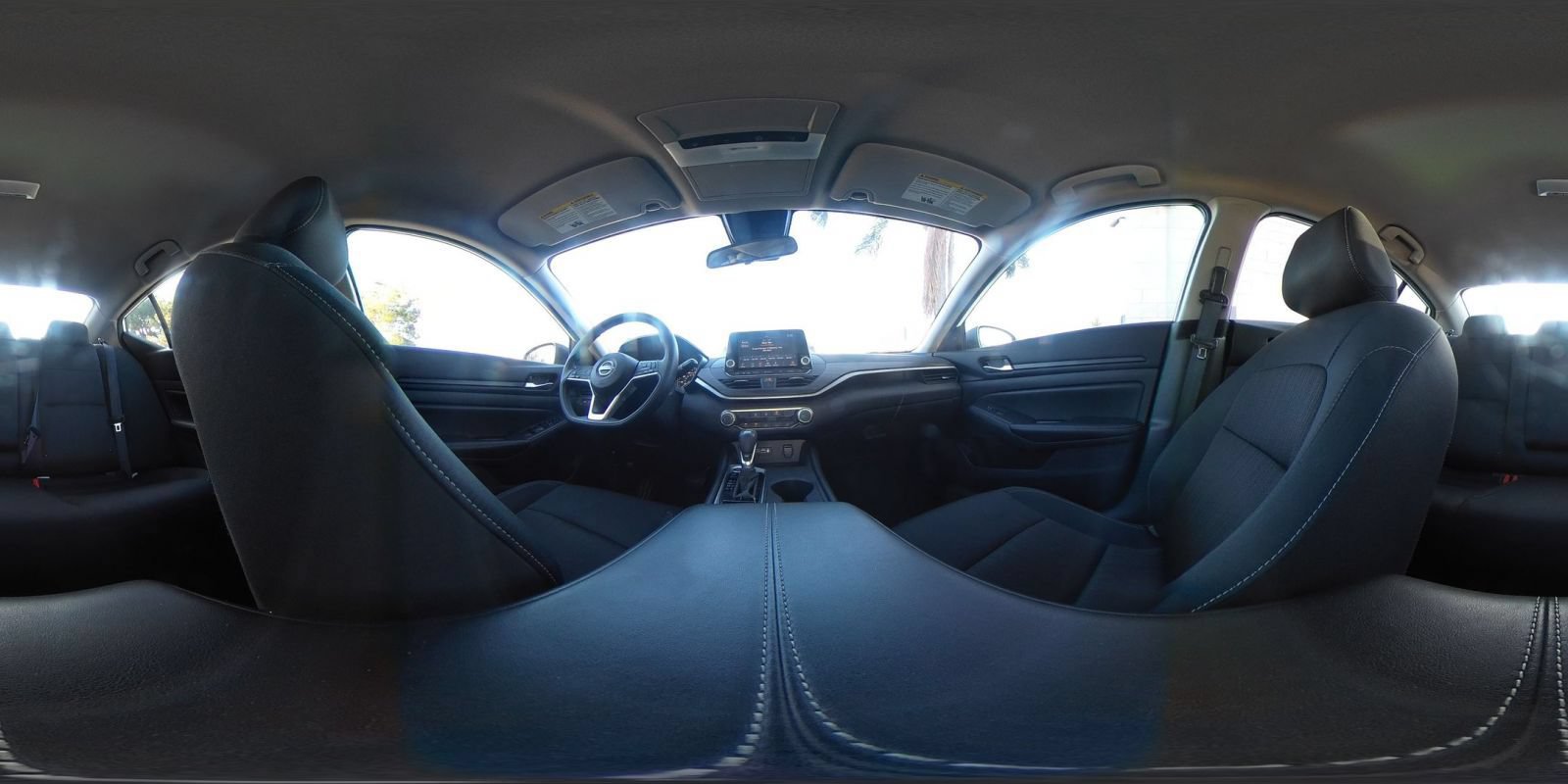 Used 2025 Nissan Altima 2.5 SV FWD image 42