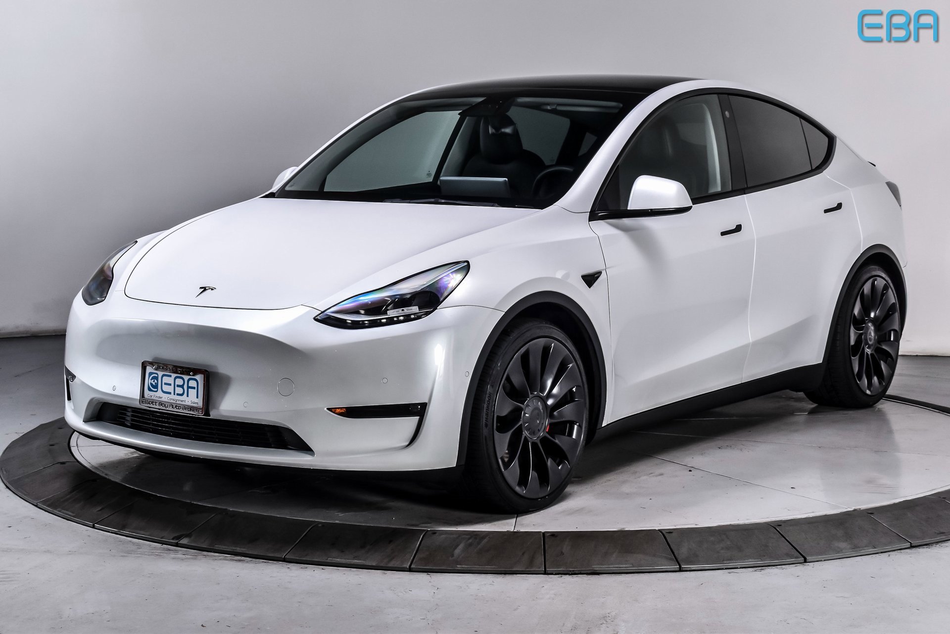 Used 2022 Tesla Model Y Performance image 2