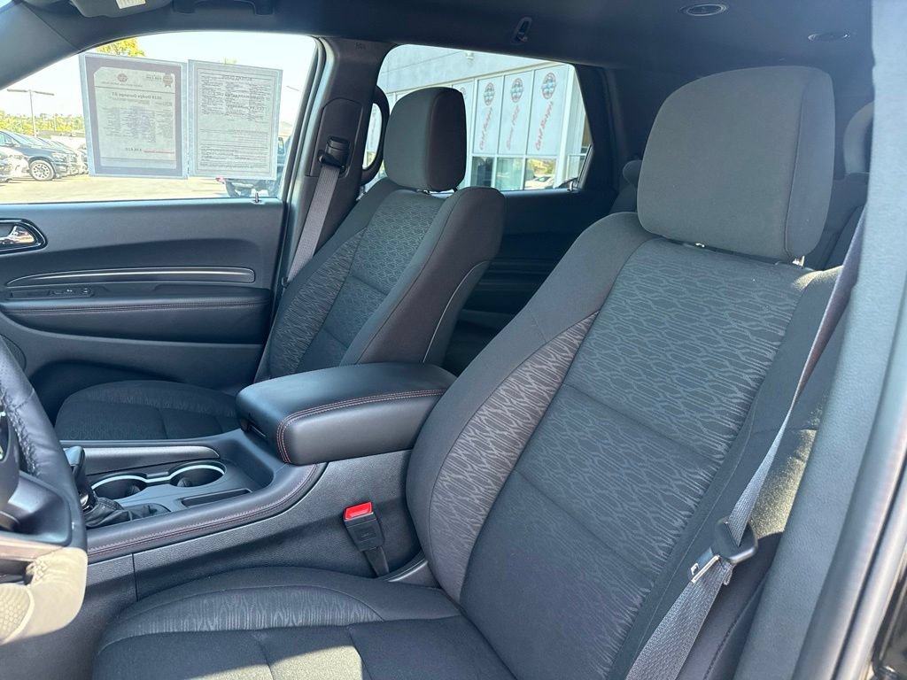Used 2025 Dodge Durango GT AWD/4WD image 14