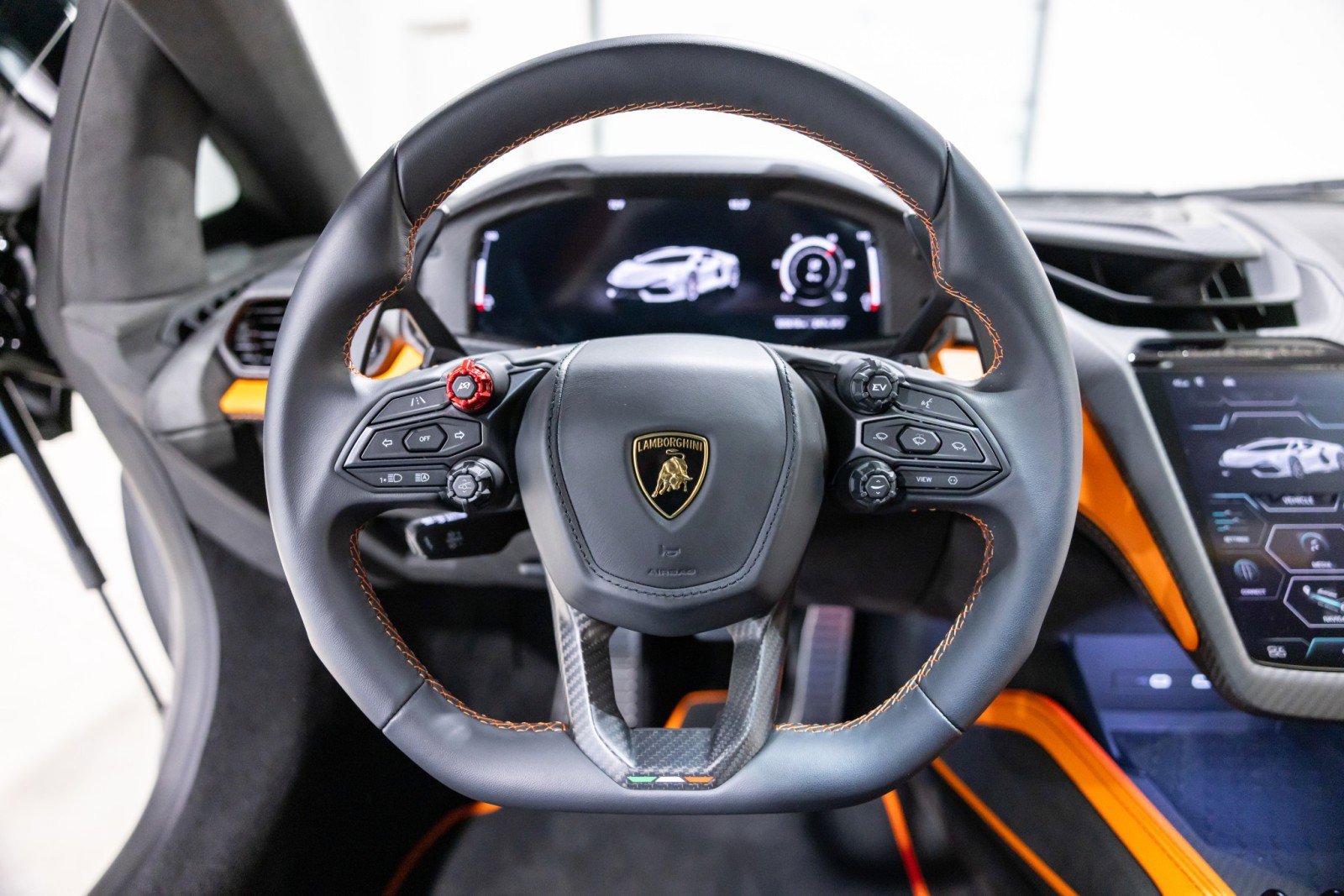 Used 2025 Lamborghini Revuelto image 50