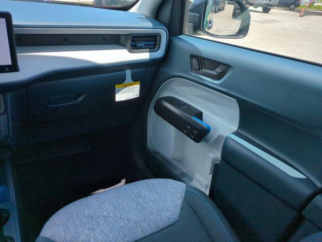 New 2025 Ford Maverick XLT w/ XLT Luxury Package image 17