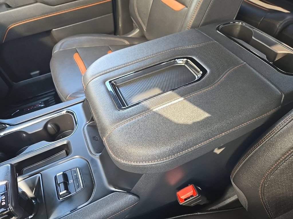 Used 2022 GMC Sierra 1500 AT4 AWD/4WD image 37
