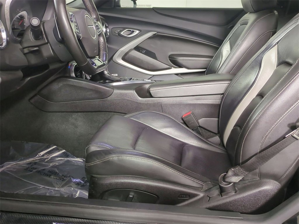 Used 2018 Chevrolet Camaro LT image 19