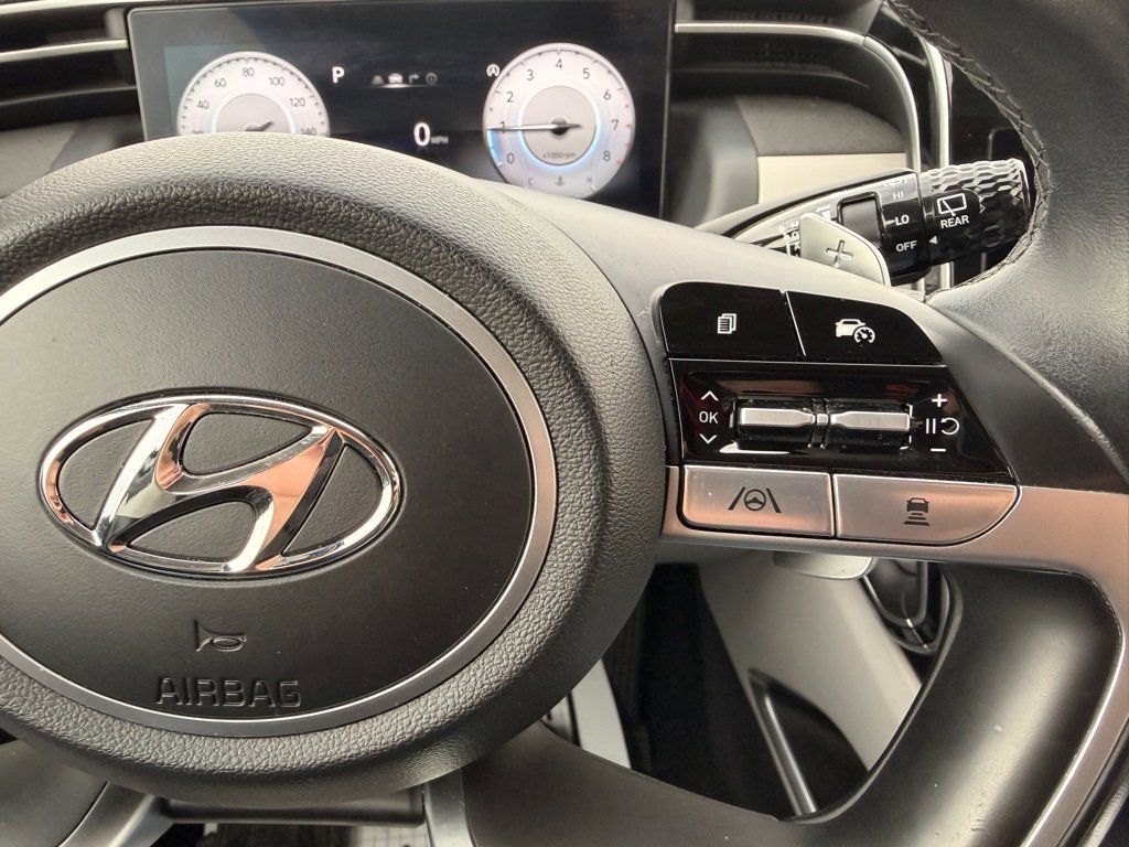 Used 2023 Hyundai Tucson Limited image 15