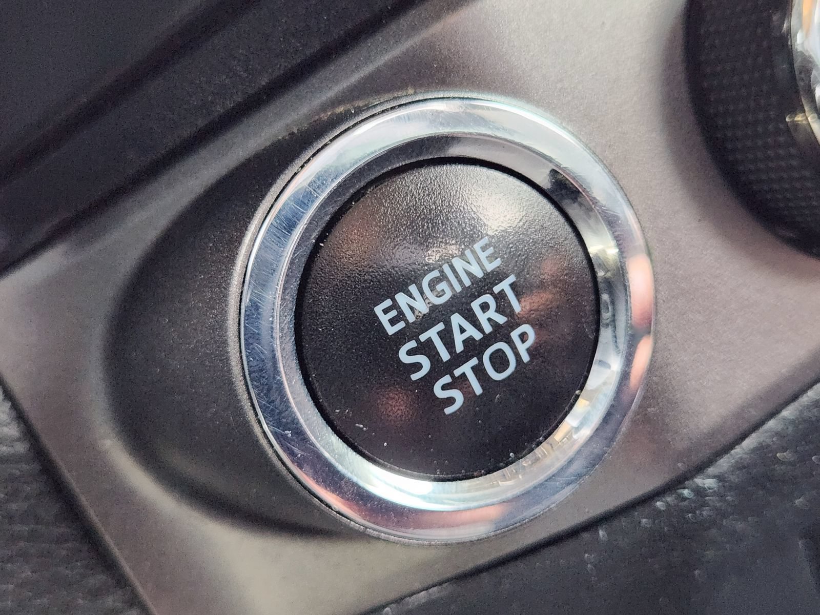Used 2020 Toyota Tacoma TRD Off-Road w/ Technology Package AWD/4WD image 21
