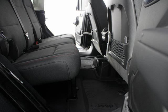 New 2026 Jeep Wrangler Unlimited Rubicon image 18