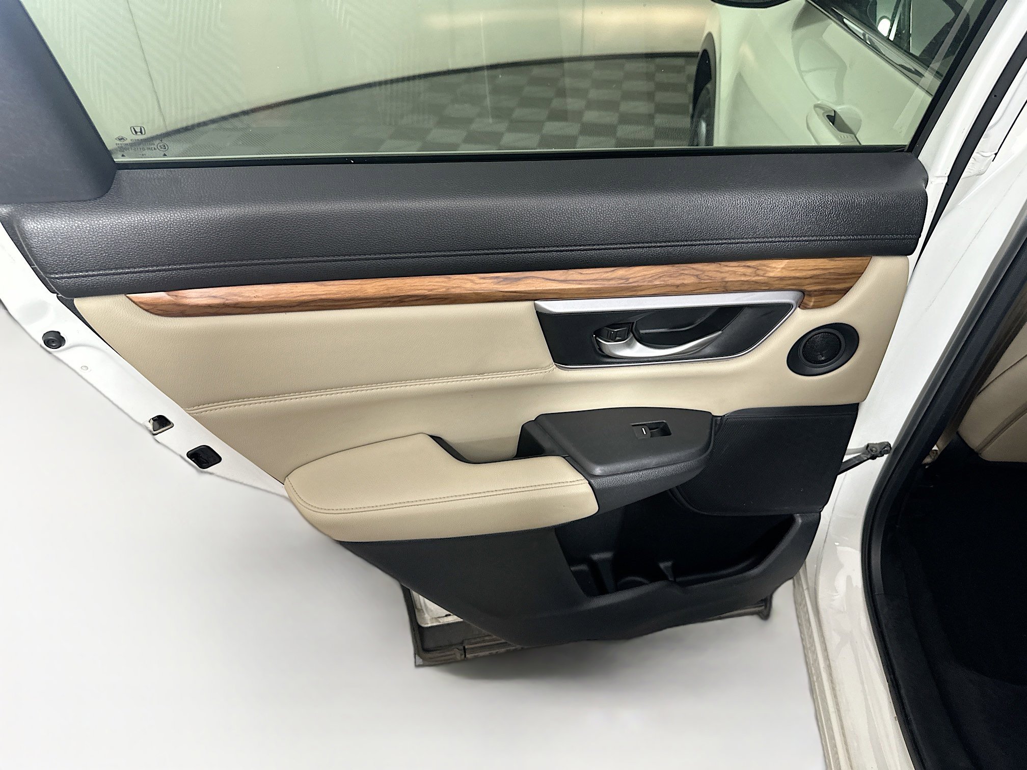 Used 2017 Honda CR-V EX-L image 26