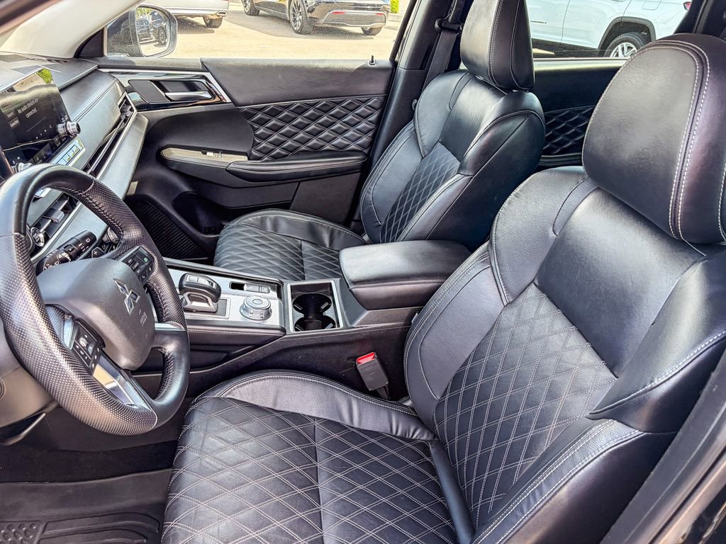 Used 2022 Mitsubishi Outlander SEL image 40