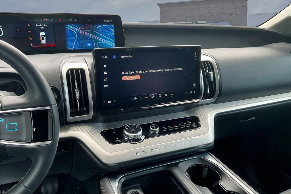 Used 2025 Ford Expedition Max Active RWD image 9