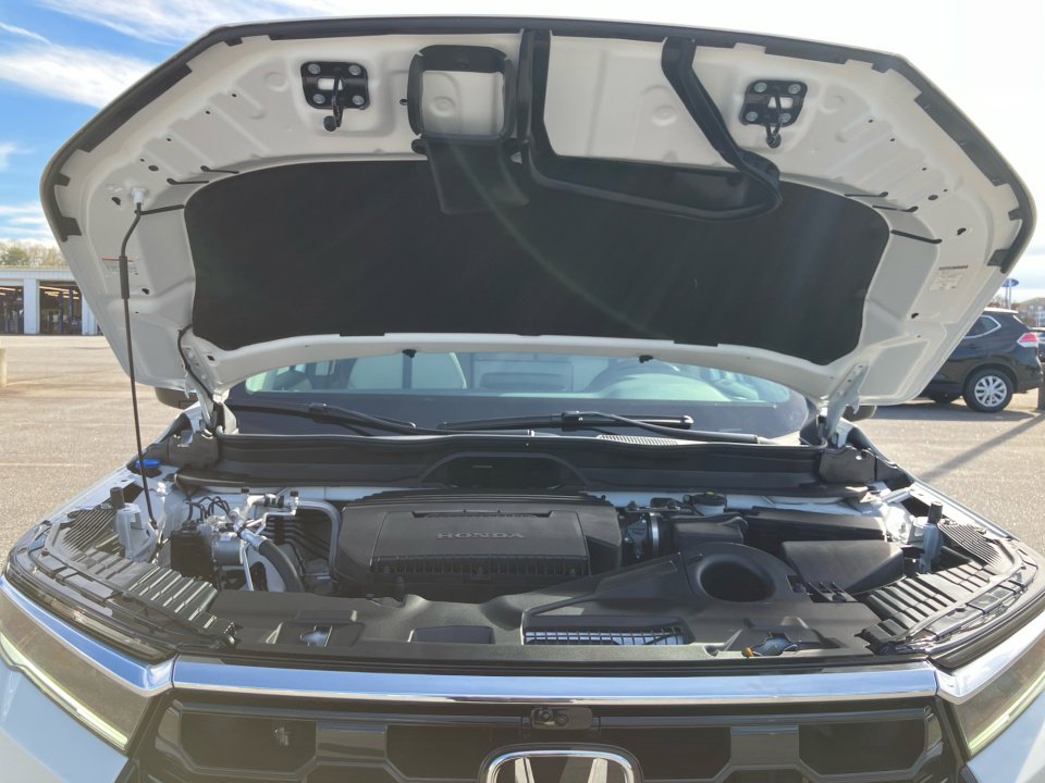 New 2026 Honda Pilot Touring image 16