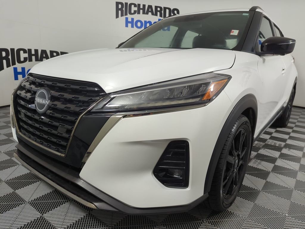 Used 2022 Nissan Kicks SR