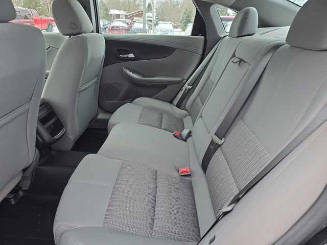 Used 2017 Chevrolet Impala LS image 25