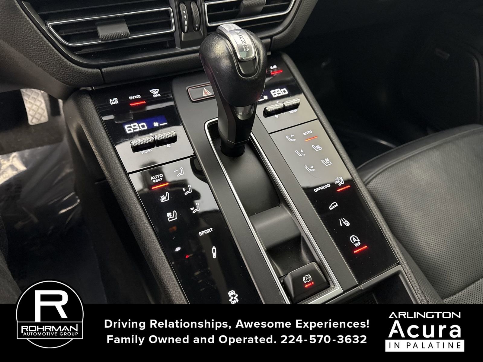 Used 2022 Porsche Macan S image 8