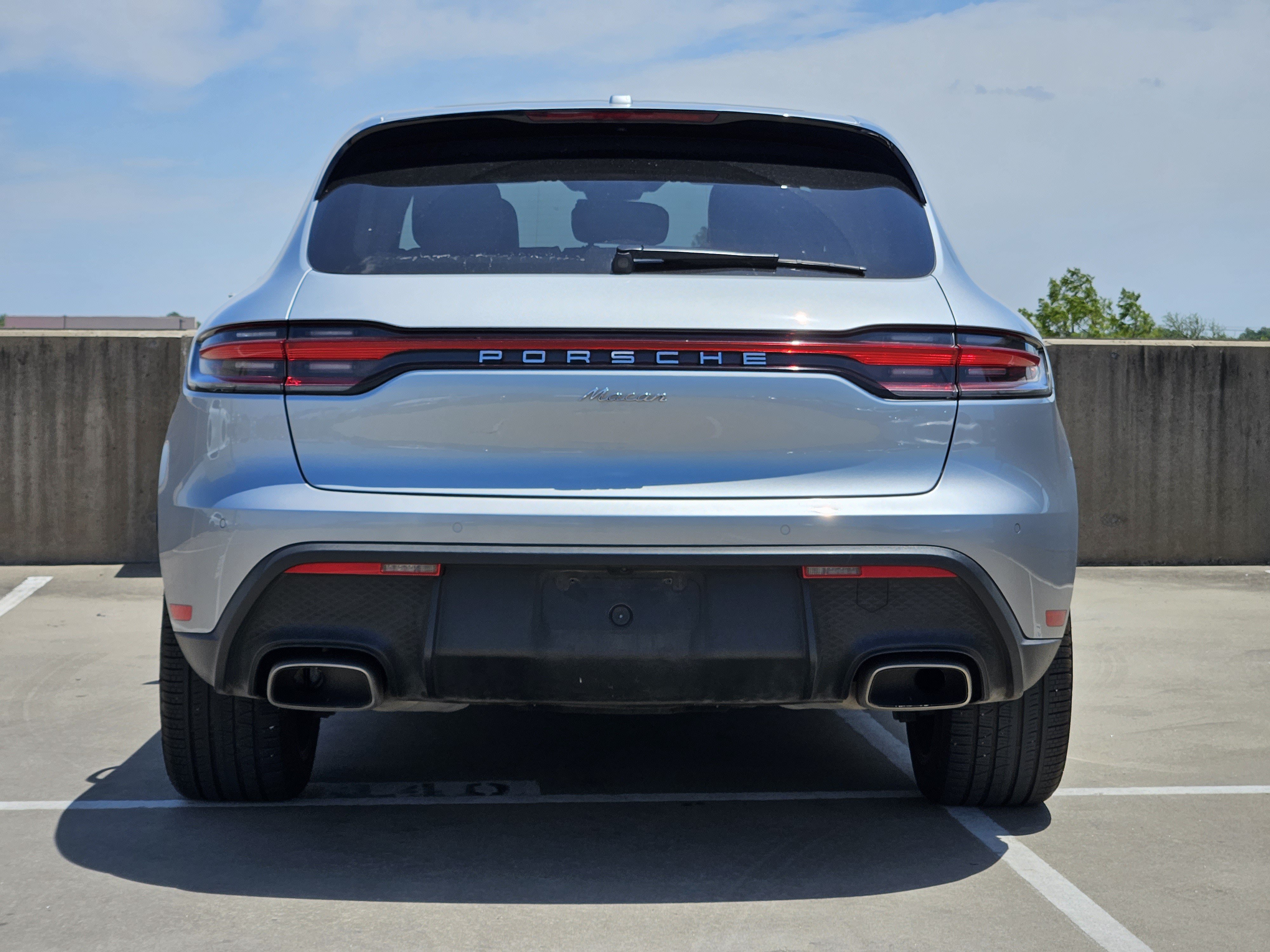 Certified 2023 Porsche Macan AWD/4WD image 7
