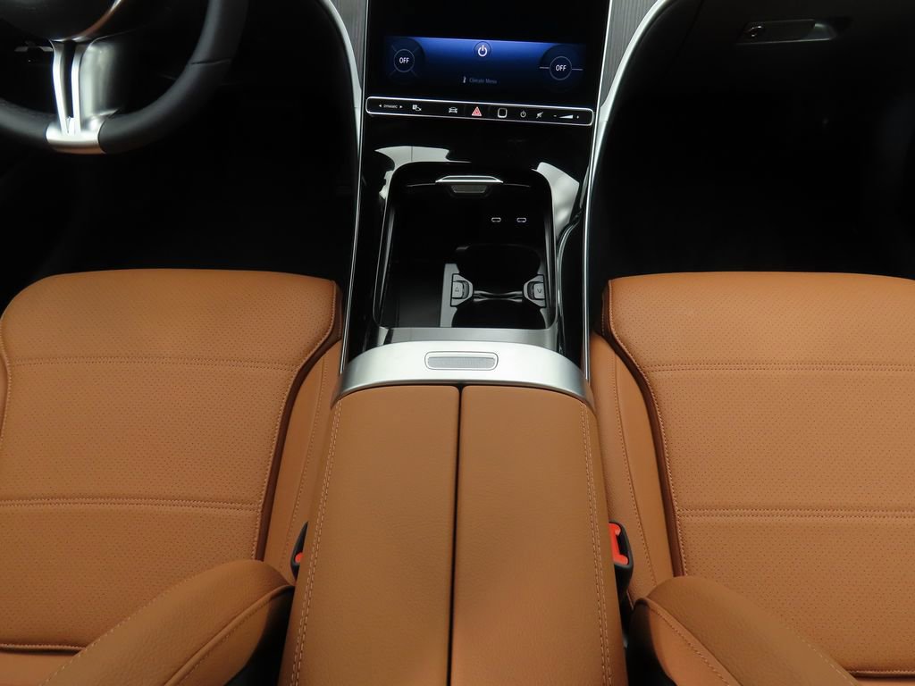 New 2025 Mercedes-Benz C 300 4MATIC Sedan image 16