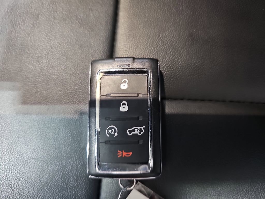 Certified 2023 Jeep Grand Cherokee Limited image 34