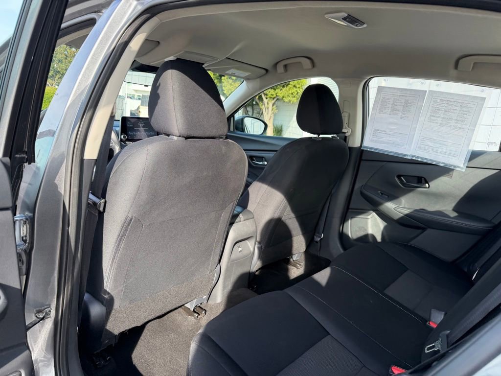 Used 2024 Nissan Sentra SV image 17