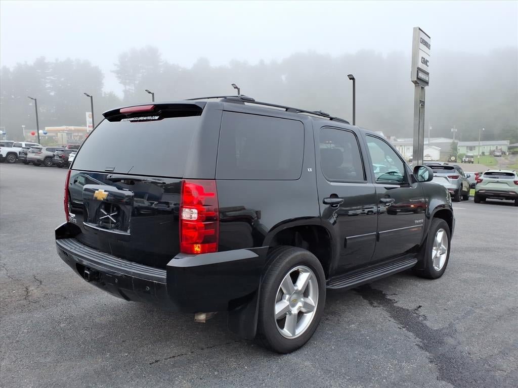 Used 2013 Chevrolet Tahoe LT w/ Luxury Package AWD/4WD image 9