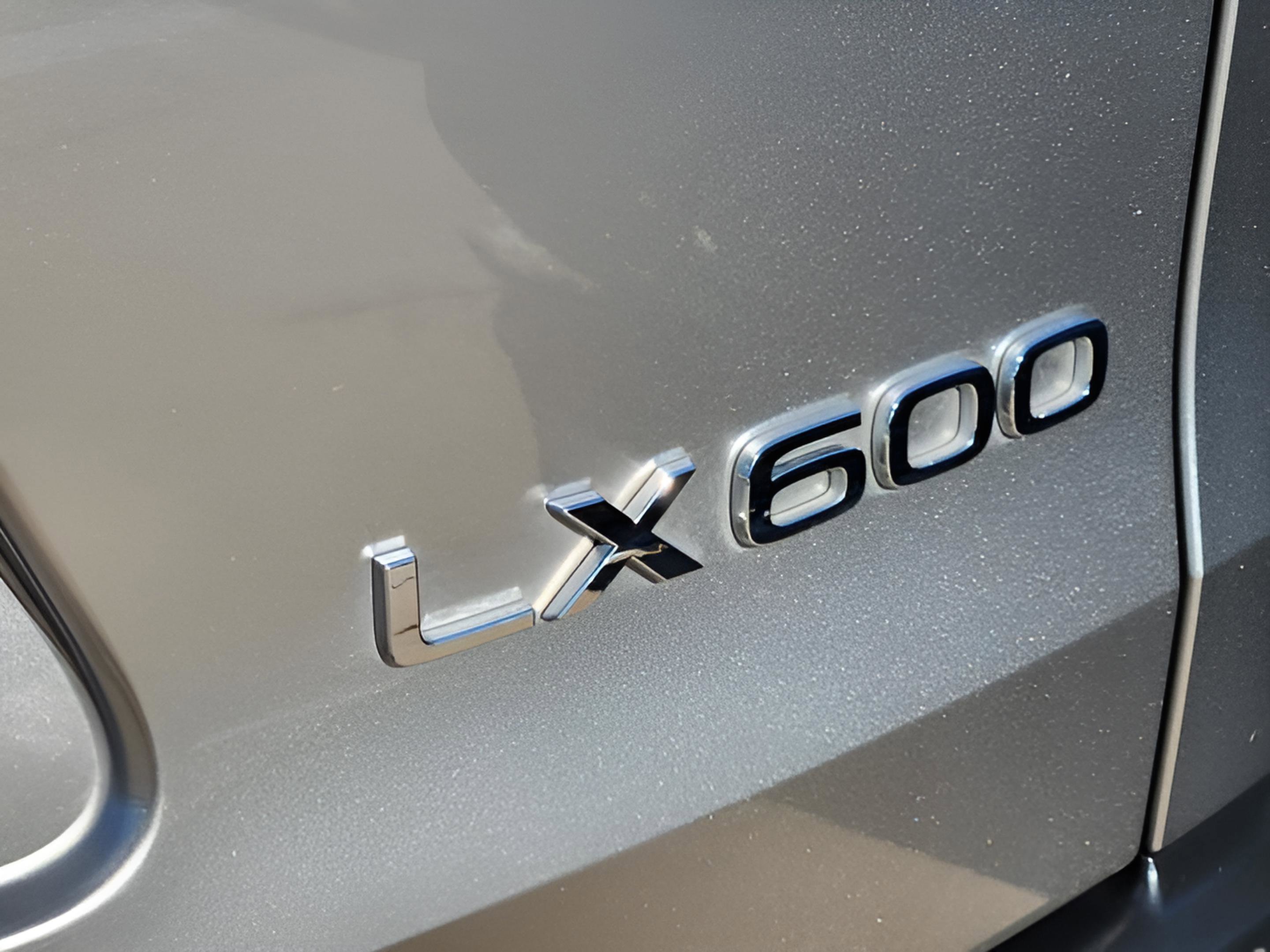 Used 2024 Lexus LX 600 4WD w/ Appearance Package image 63