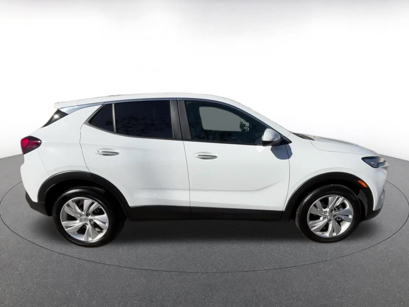 Used 2025 Buick Encore GX Preferred image 16