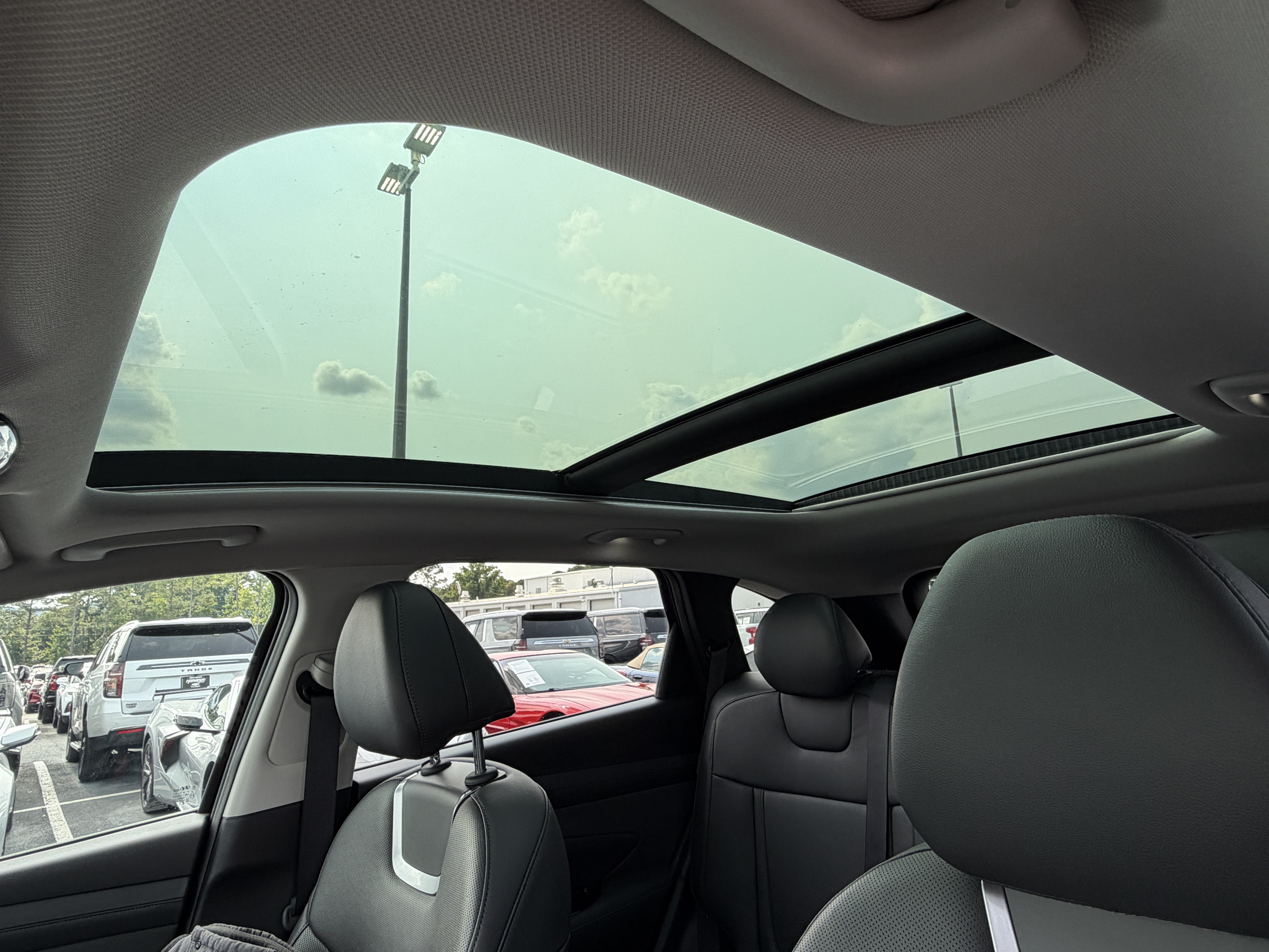 Used 2025 Hyundai Tucson Limited FWD image 41