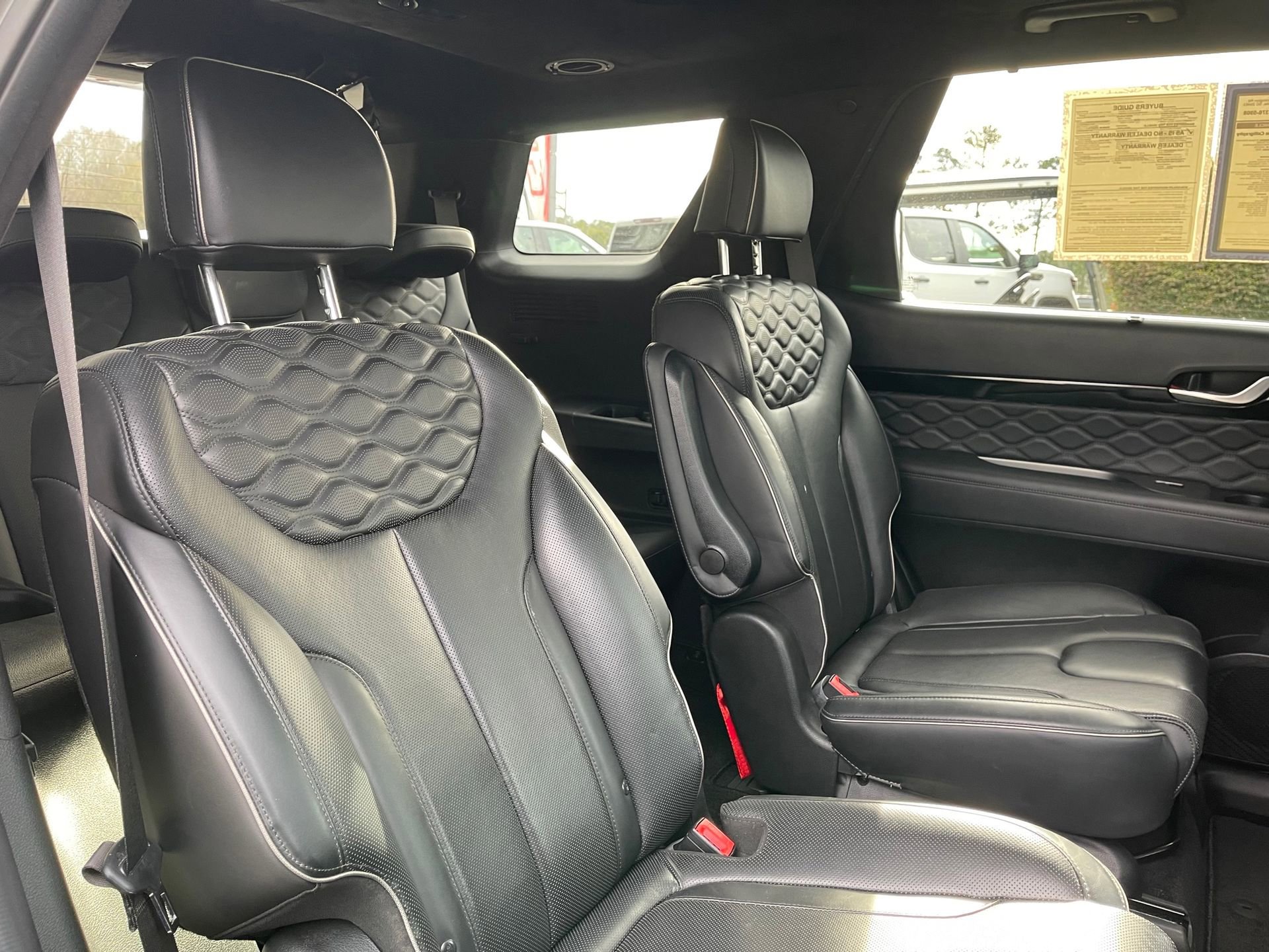 Used 2022 Hyundai Palisade Calligraphy image 25