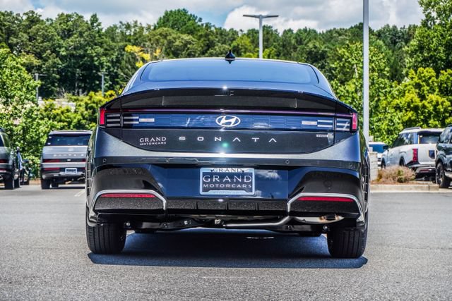 New 2026 Hyundai Sonata Limited FWD image 12